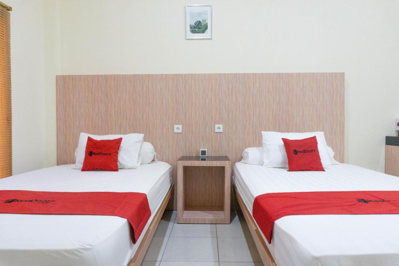 Reddoorz Syariah Near Sultan Muhammad Kaharuddin Airport Otel Sumbawa Besar Dış mekan fotoğraf